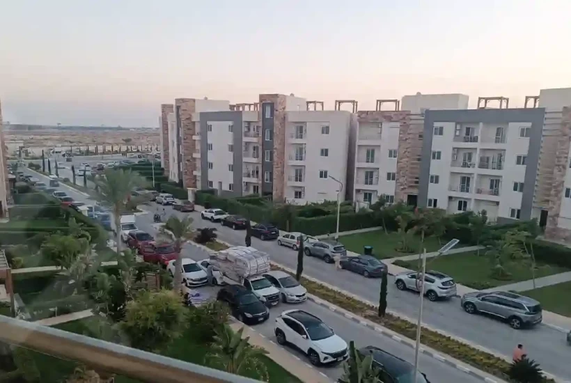 بنتهاوس 95م للبيع في مارسيليا بيتش 4 الساحل الشمالي
